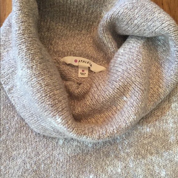 Sweater - Picture 2 of 5